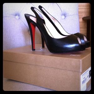 Christian Louboutin black 8.5 slingback pump.